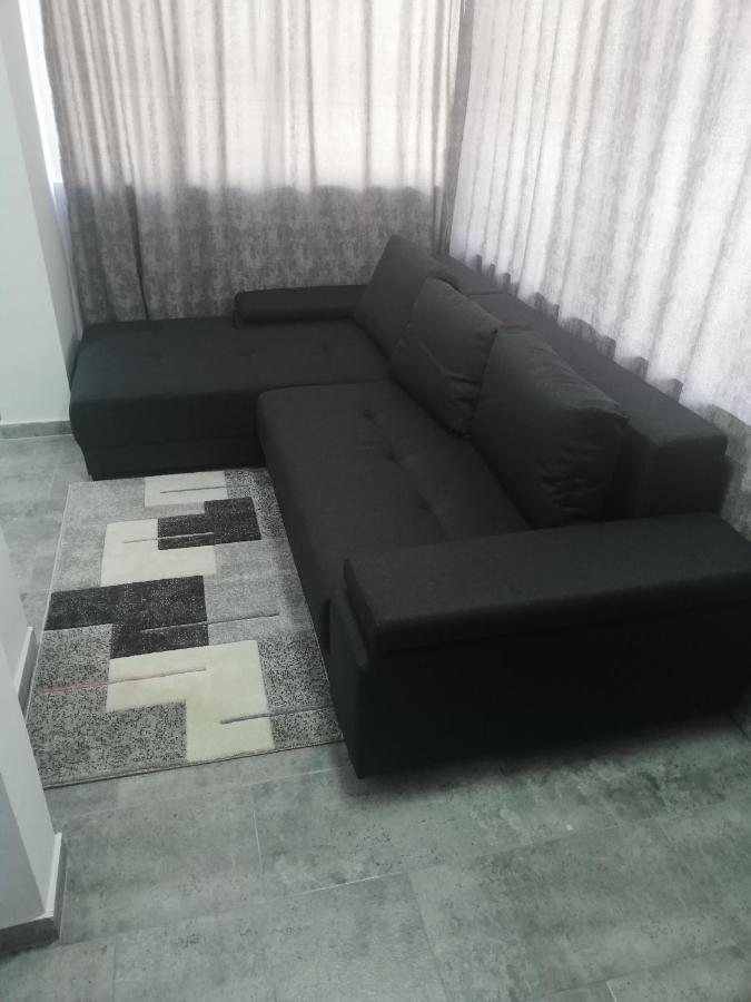 Apartament Brezoi Apartment Ngoại thất bức ảnh